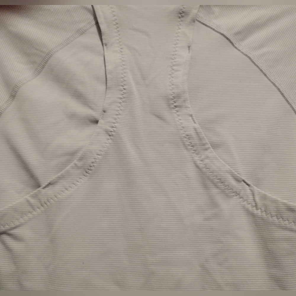 Lululemon Athletica Beige Top - Picture 4 of 7